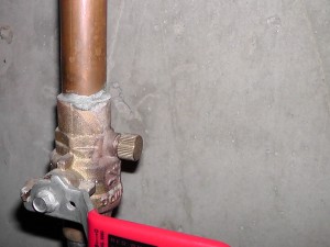 Drain cap on the right.